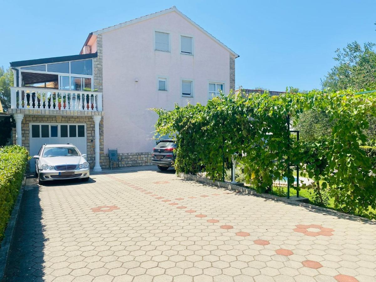 Villa Chiara Vodice Kültér fotó